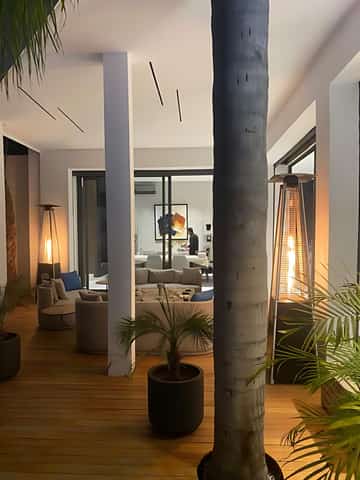 Villa Zoom — Salon vu depuis la terrasse